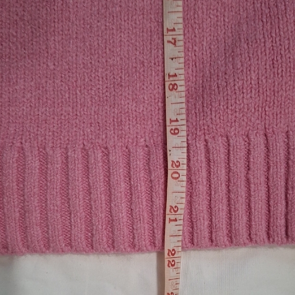 NEW.Old Women's Navy Soft Pink Turtleneck Sweater L - Picture 6 of 8